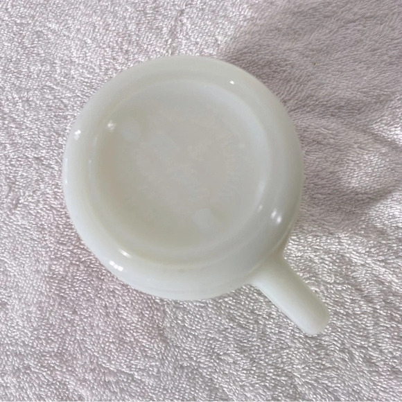 Vintage Anchor Hocking Fire King Red Flower Milk  Glass Stacking Mug - Picture 7 of 11